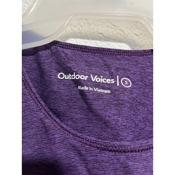 Outdoor Voices Purple Round Neck Slash Back Cut Out Sports Bra Size Small - Picture 3 of 6